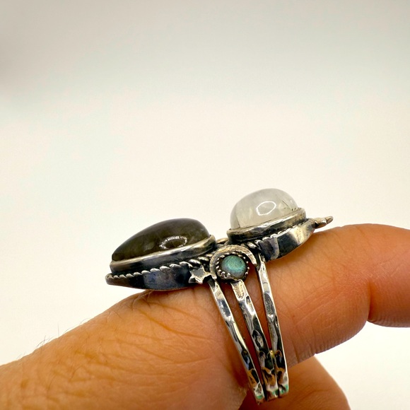 Labradorite and Moonstone Sterling Silver Ring - Picture 2 of 4